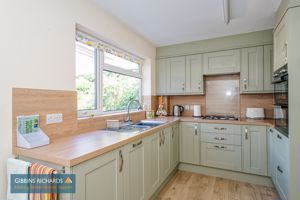 Kitchen- click for photo gallery